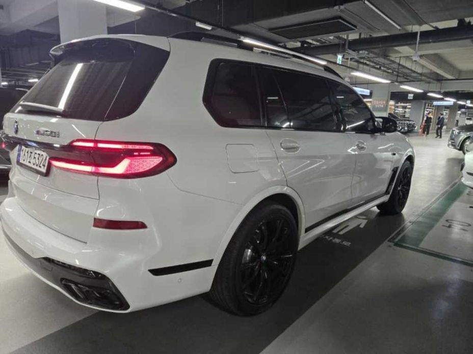 BMW X7 2024