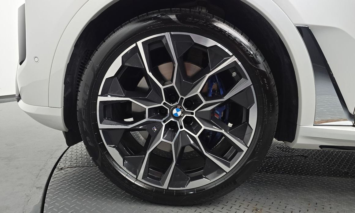BMW X7 2024