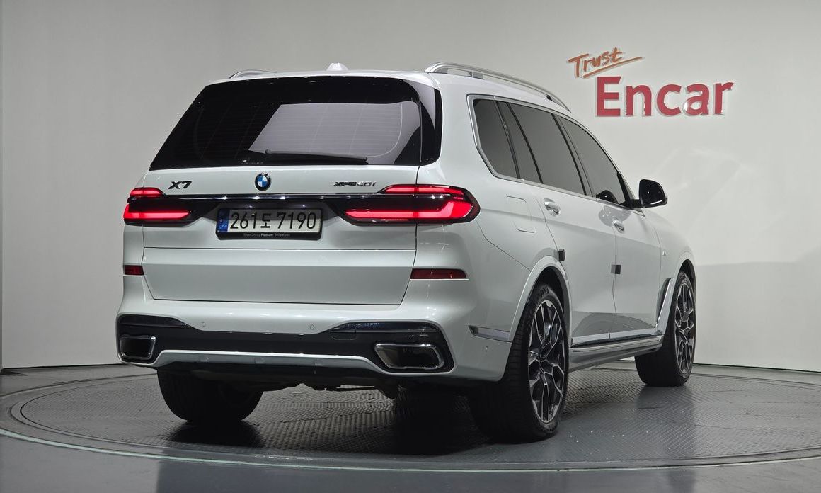BMW X7 2024