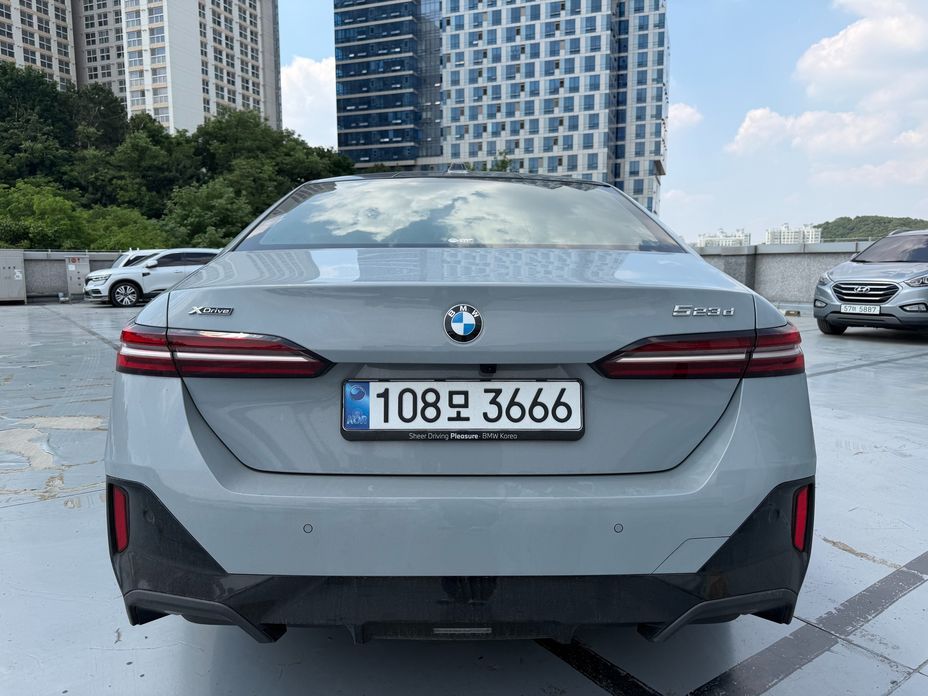 BMW 5-Series 2026
