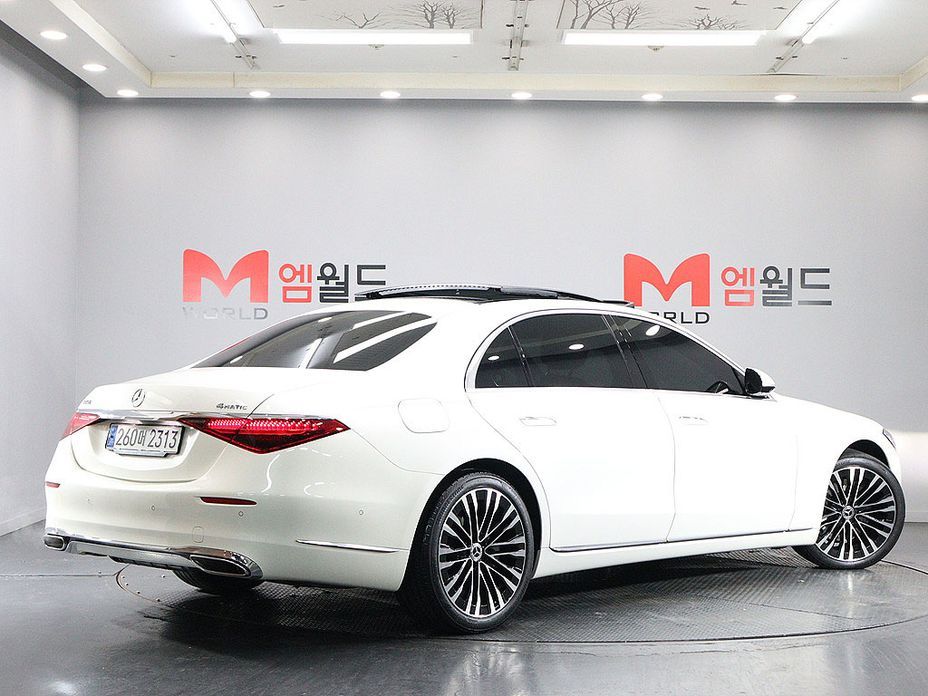 Mercedes-Benz S-Class 2023