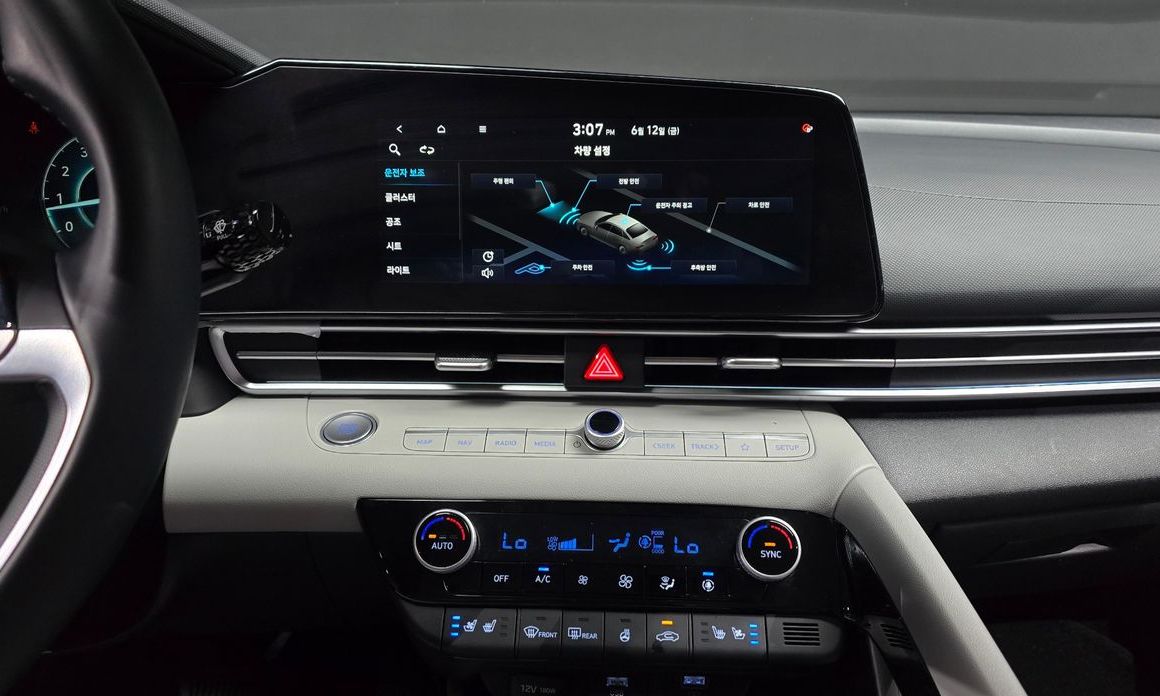 Hyundai AVANTE 2021