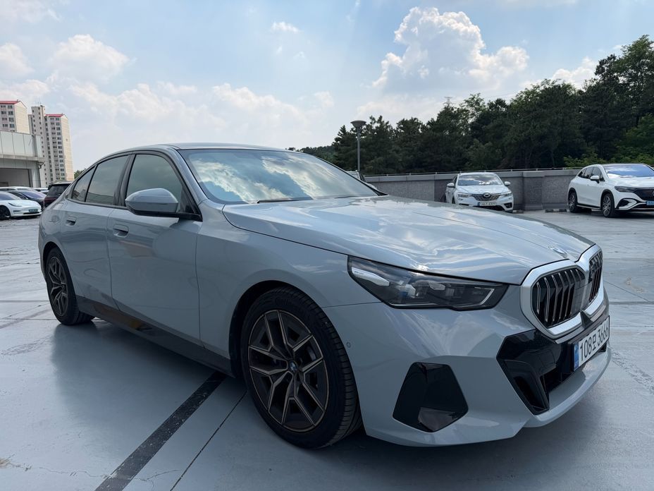 BMW 5-Series 2026