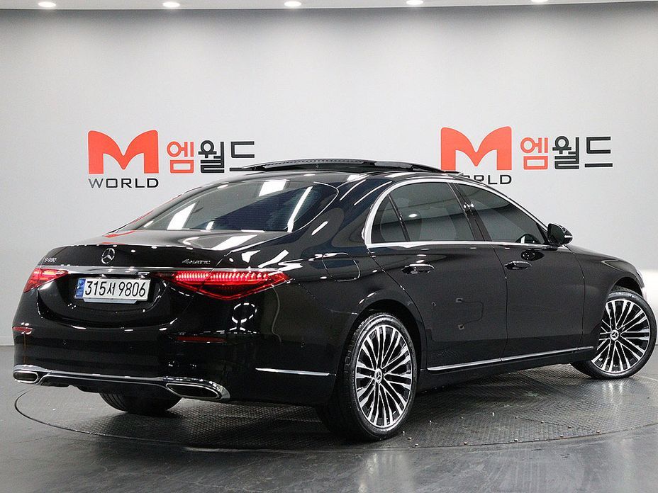 Mercedes-Benz S-Class 2023