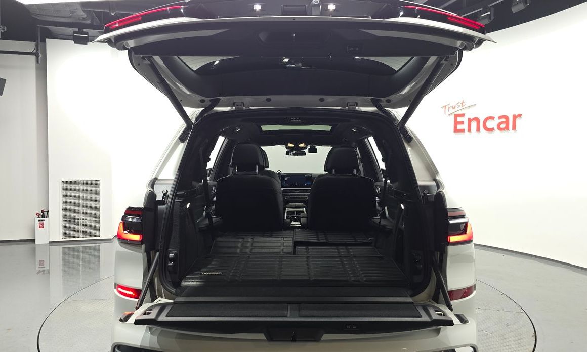 BMW X7 2024