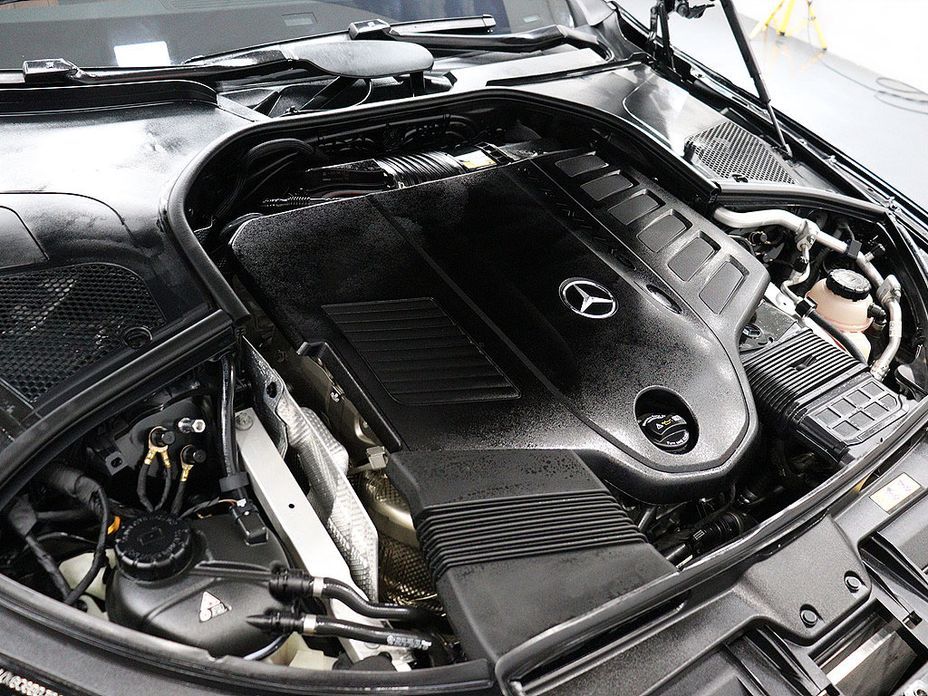 Mercedes-Benz S-Class 2023