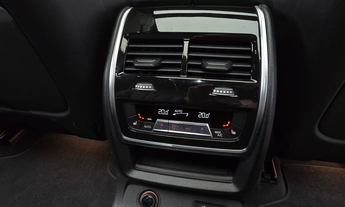BMW X7 2024