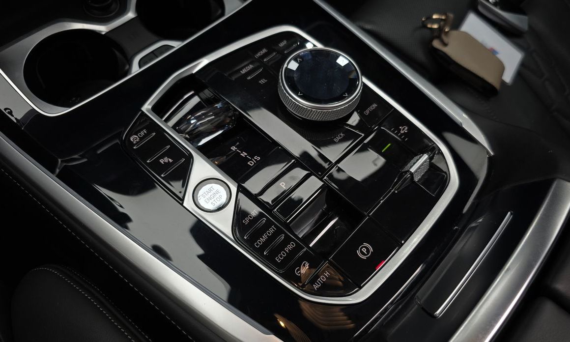 BMW X7 2024