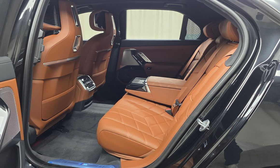 BMW 7-Series 2025