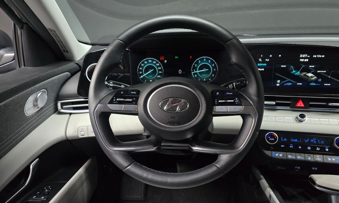 Hyundai AVANTE 2021