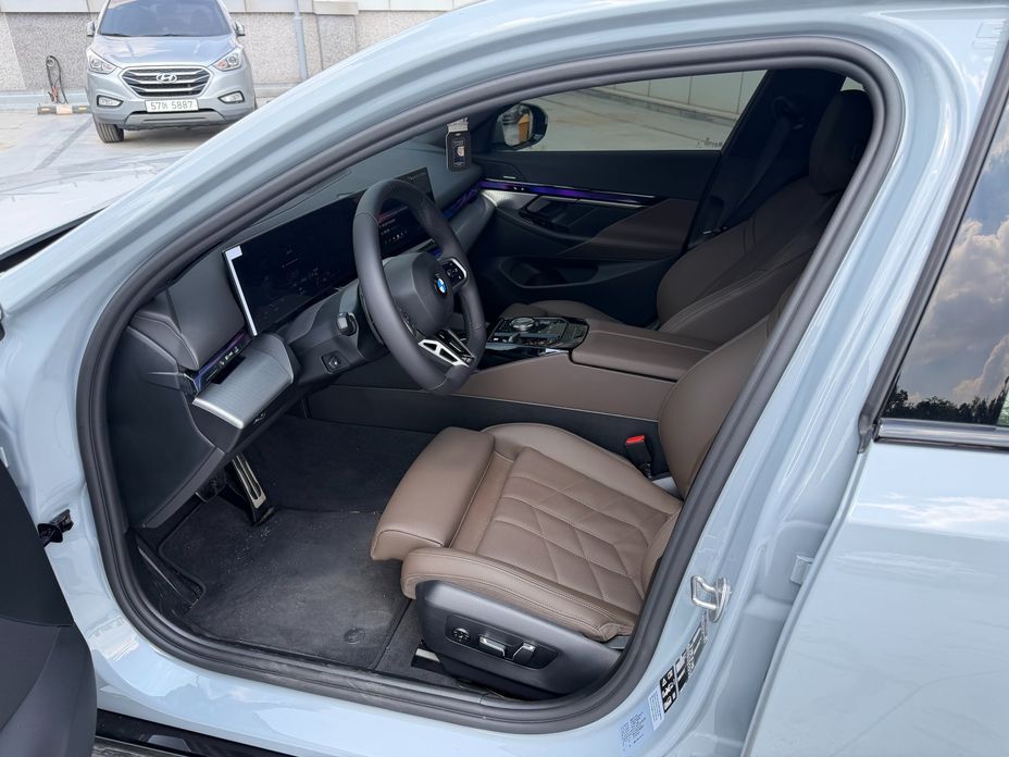 BMW 5-Series 2026