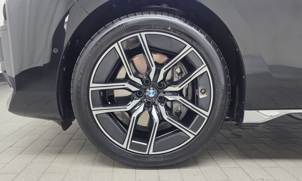 BMW 7-Series 2025