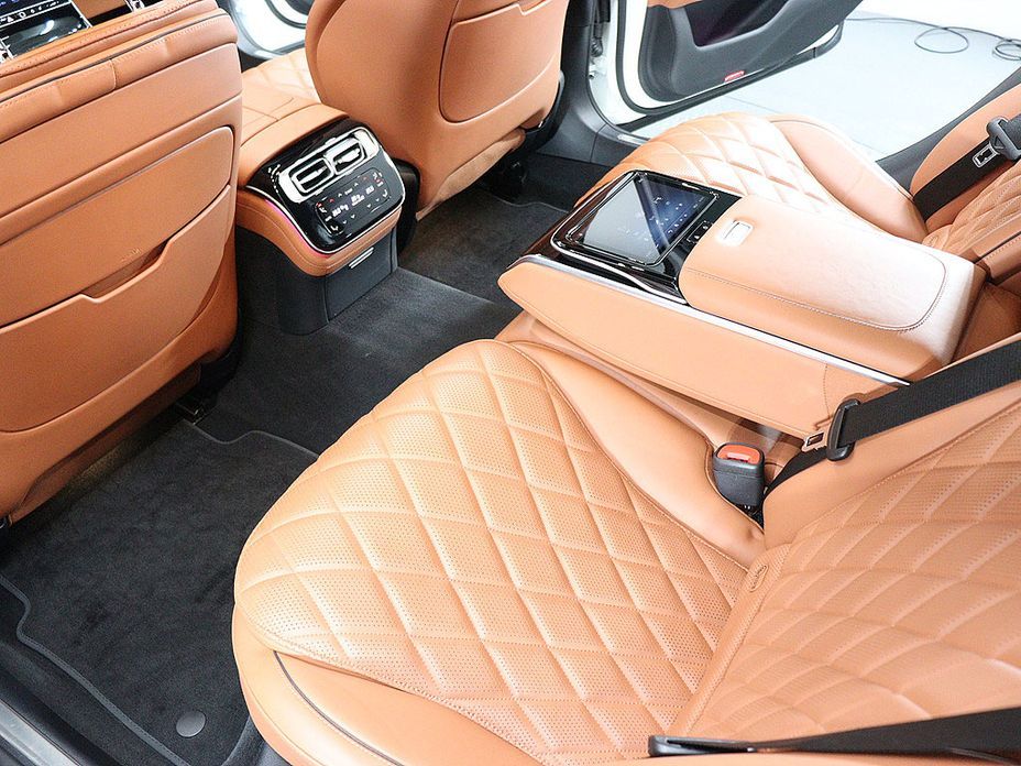 Mercedes-Benz S-Class 2023