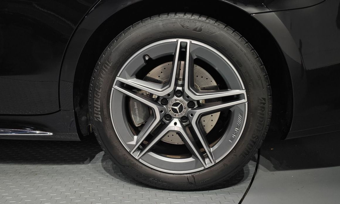 Mercedes-Benz S-Class 2023