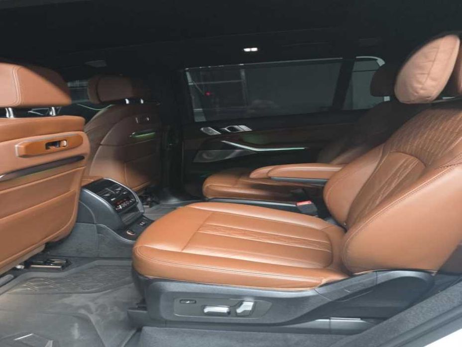 BMW X7 2024