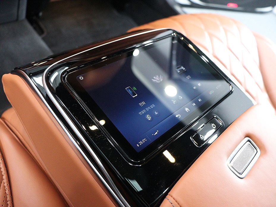 Mercedes-Benz S-Class 2023