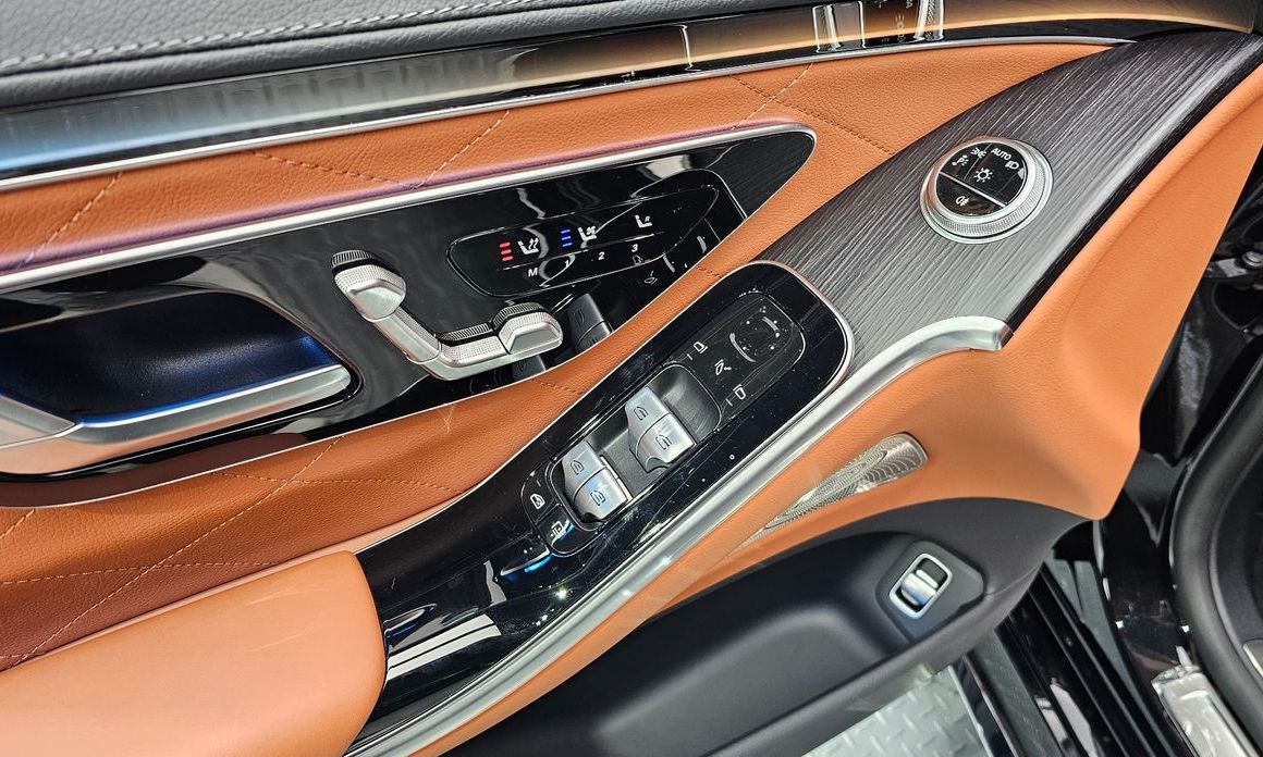 Mercedes-Benz S-Class 2023