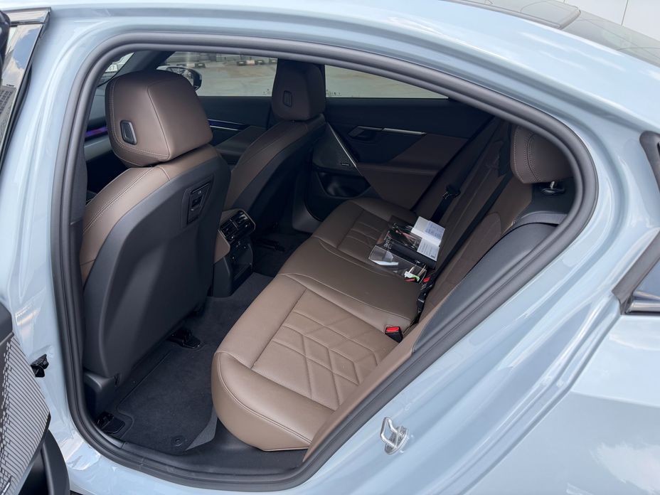 BMW 5-Series 2026