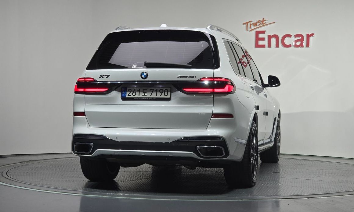 BMW X7 2024