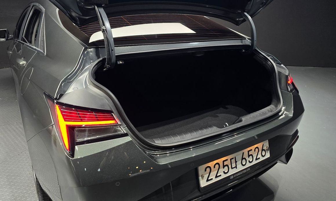 Hyundai AVANTE 2021