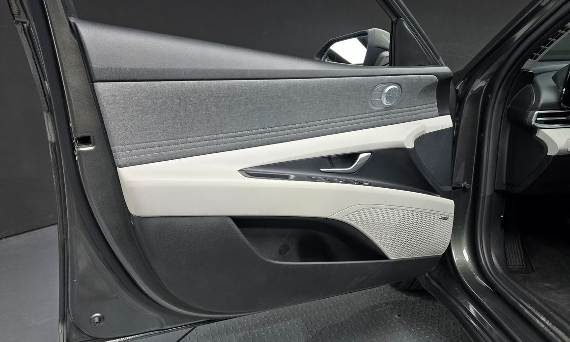 Hyundai AVANTE 2021