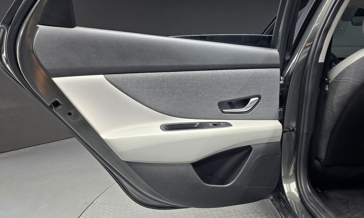 Hyundai AVANTE 2021