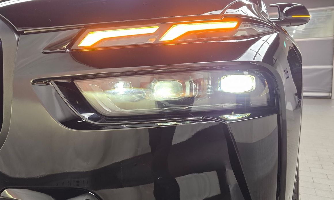 BMW X7 2025