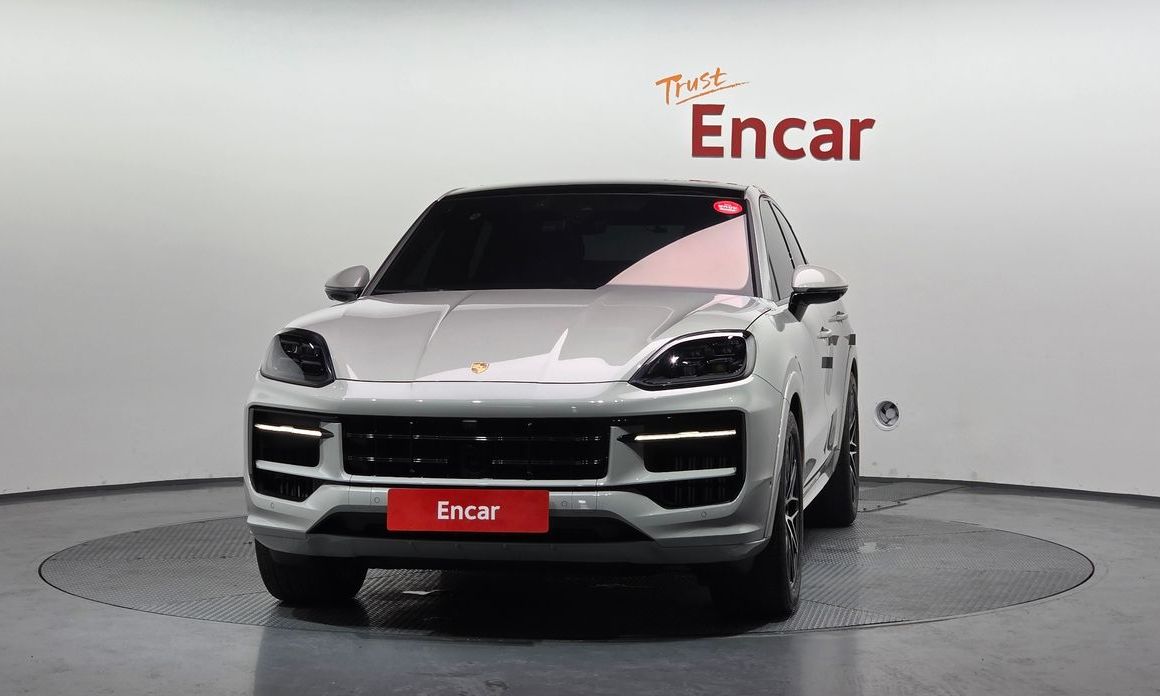 Porsche Cayenne 2025
