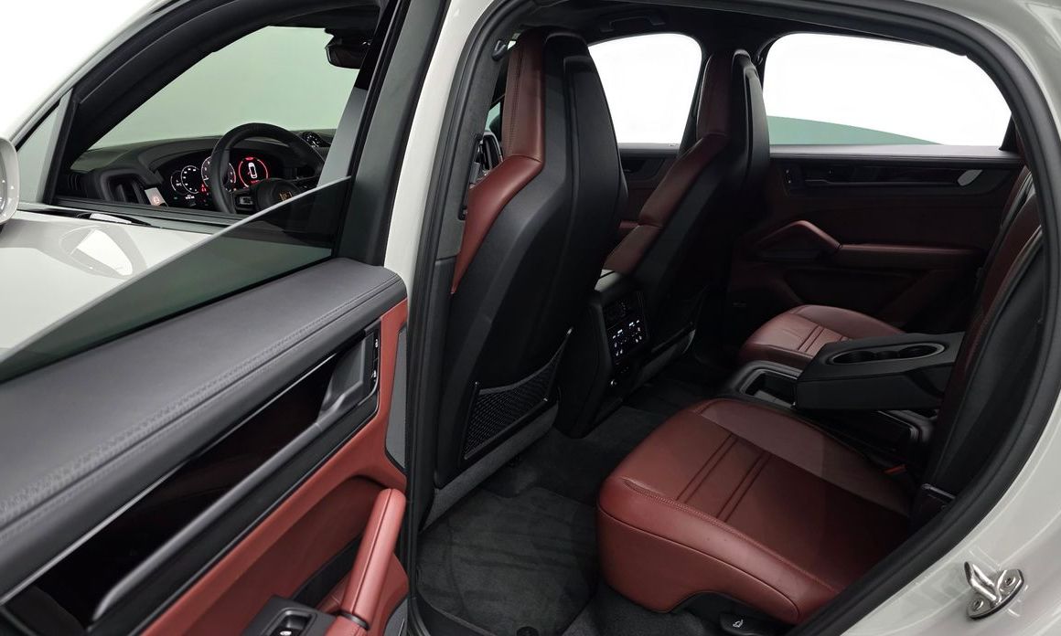 Porsche Cayenne 2025