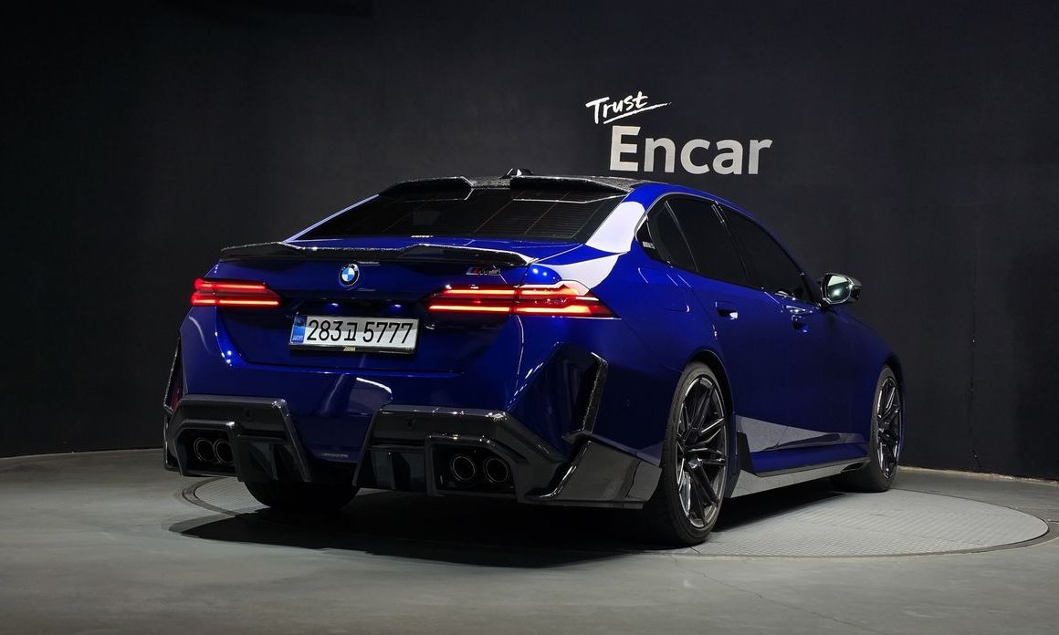 BMW M5 2025