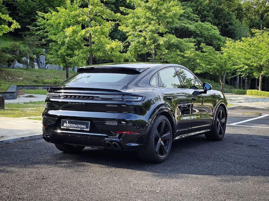 Porsche Cayenne 2025