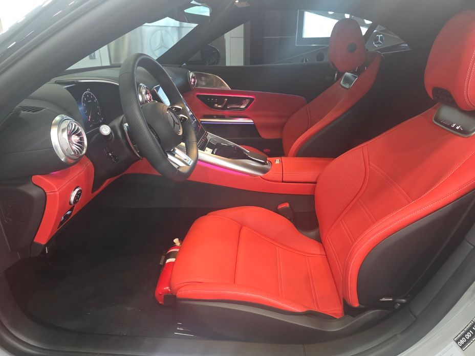 Mercedes-Benz SL-Class 2025