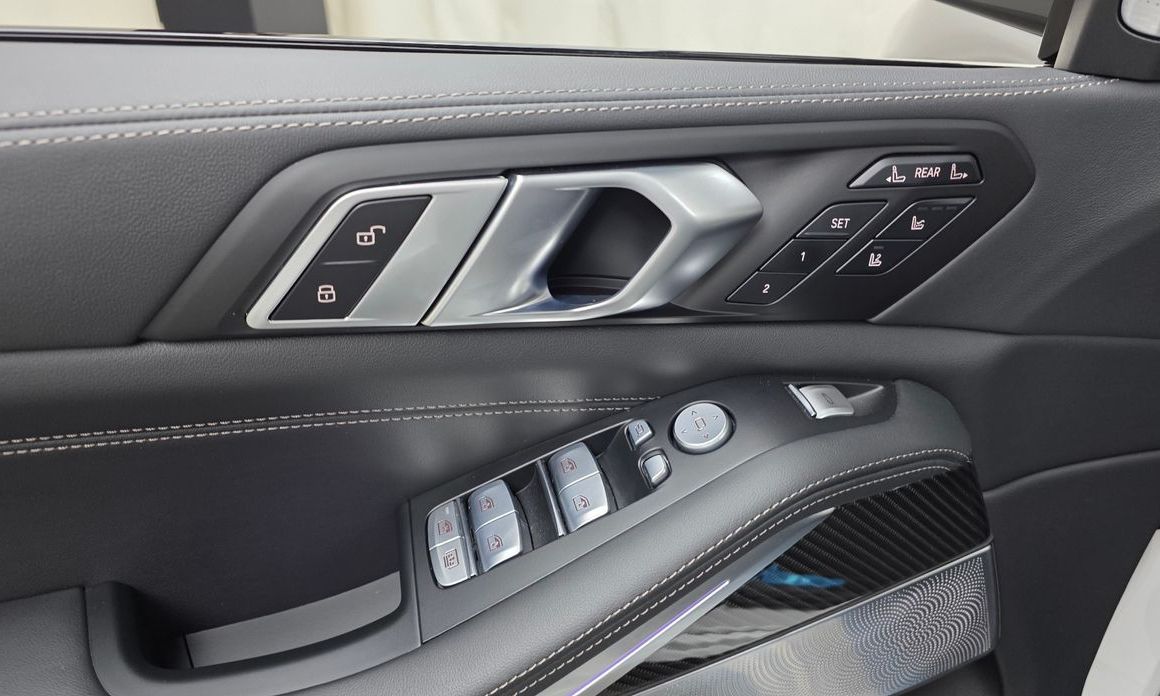 BMW X7 2025