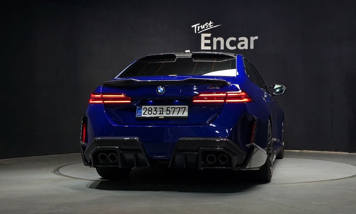 BMW M5 2025