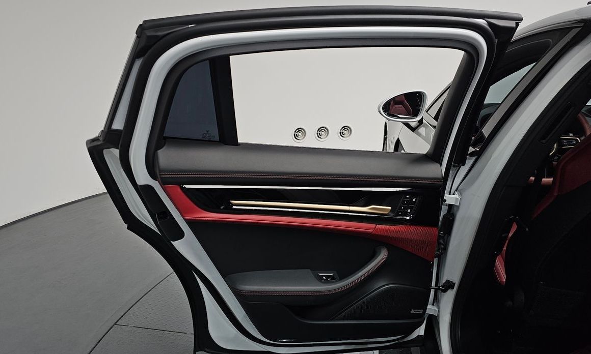 Porsche Panamera 2024