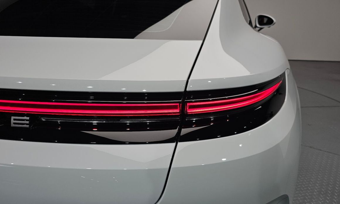 Porsche Panamera 2024