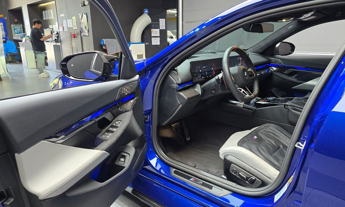 BMW M5 2025