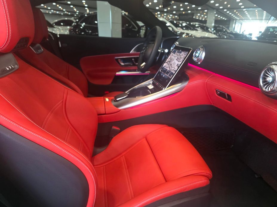 Mercedes-Benz SL-Class 2025