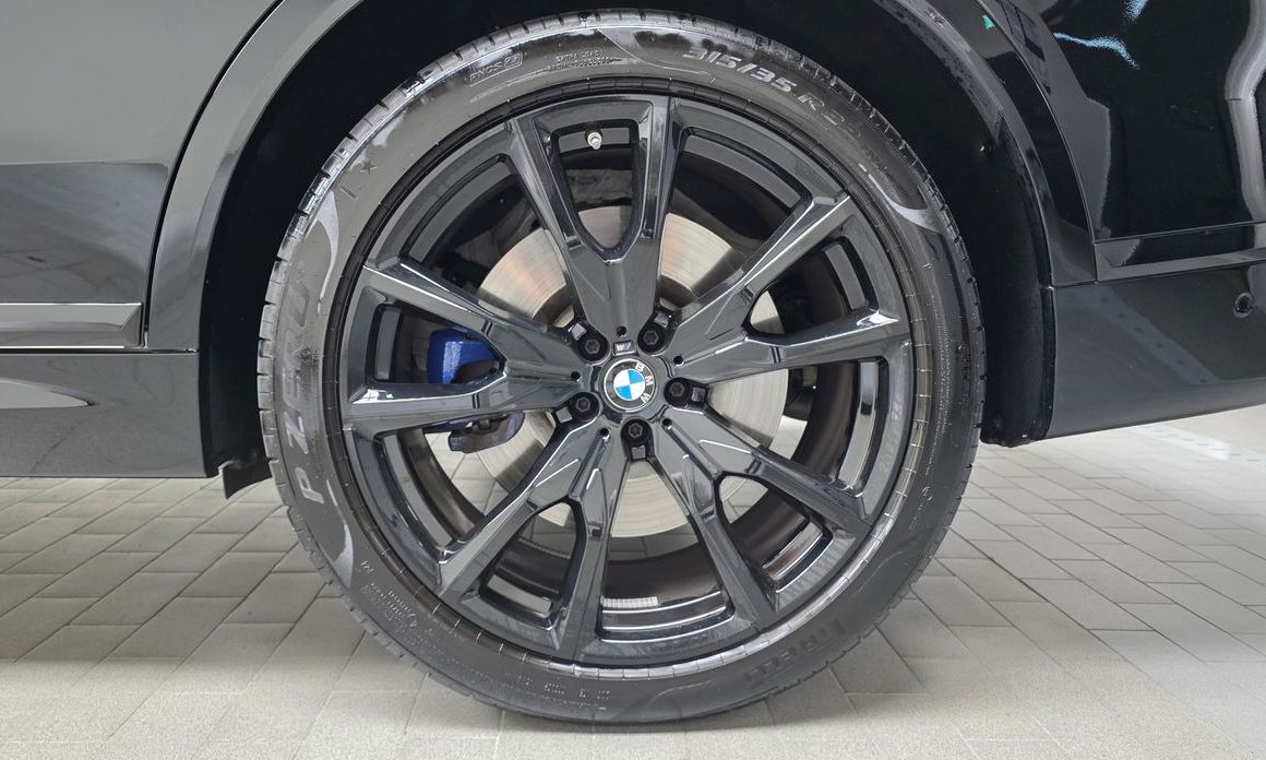 BMW X7 2025