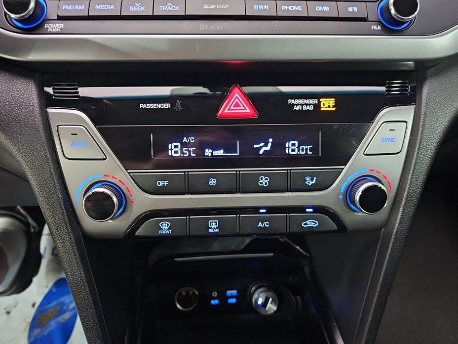 Hyundai AVANTE 2016
