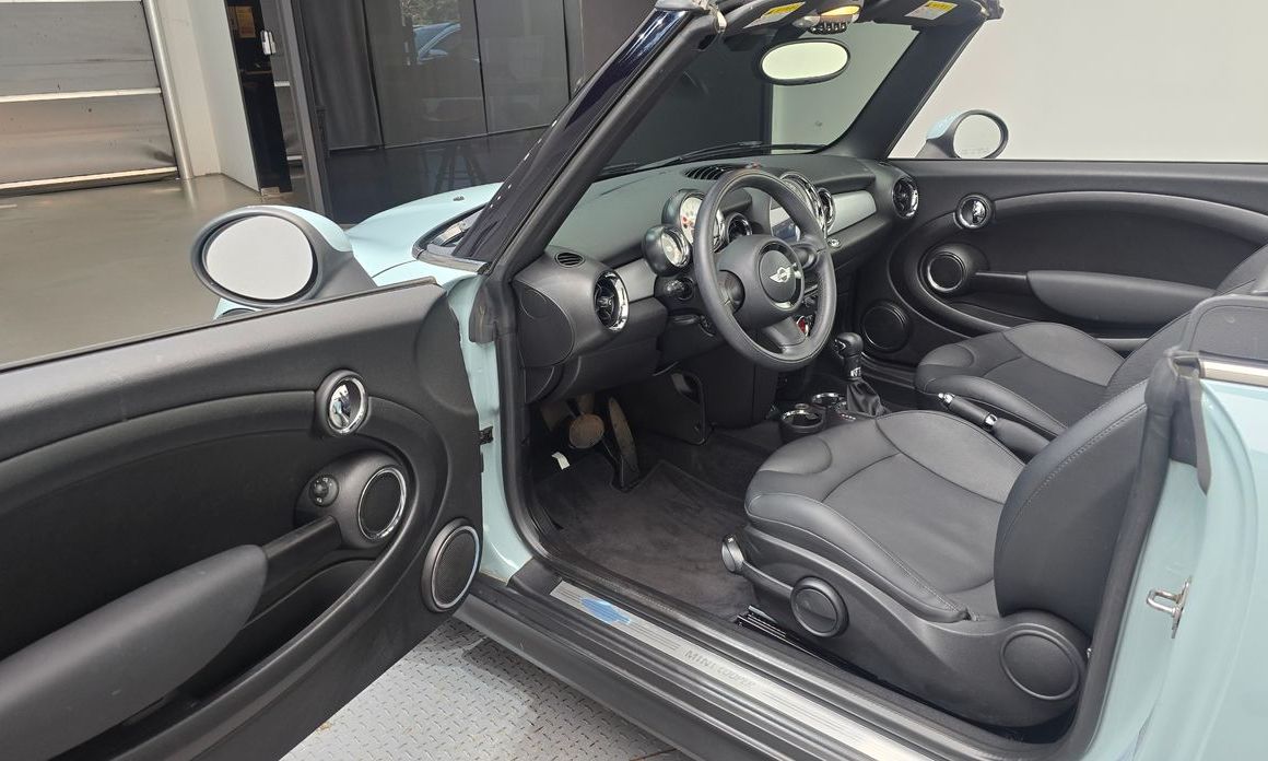 Mini Cooper Convertible 2014