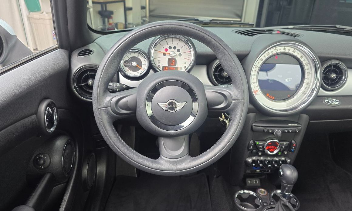 Mini Cooper Convertible 2014