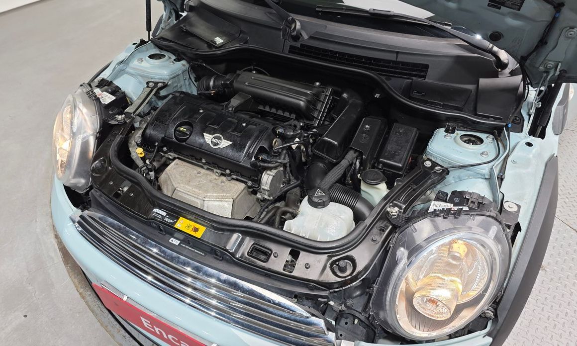 Mini Cooper Convertible 2014