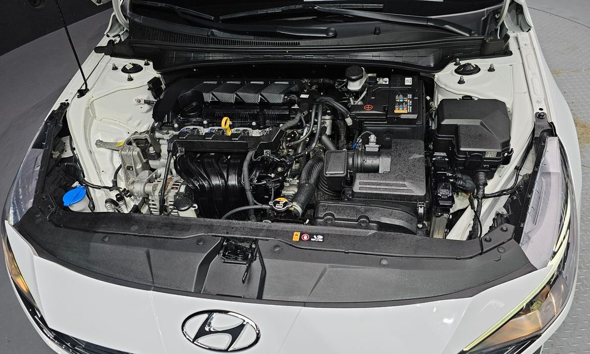 Hyundai AVANTE 2021