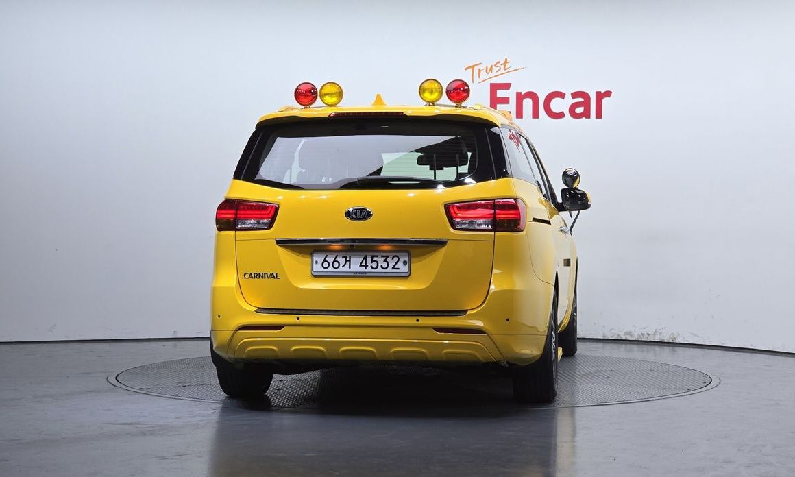 Kia Canival 2018