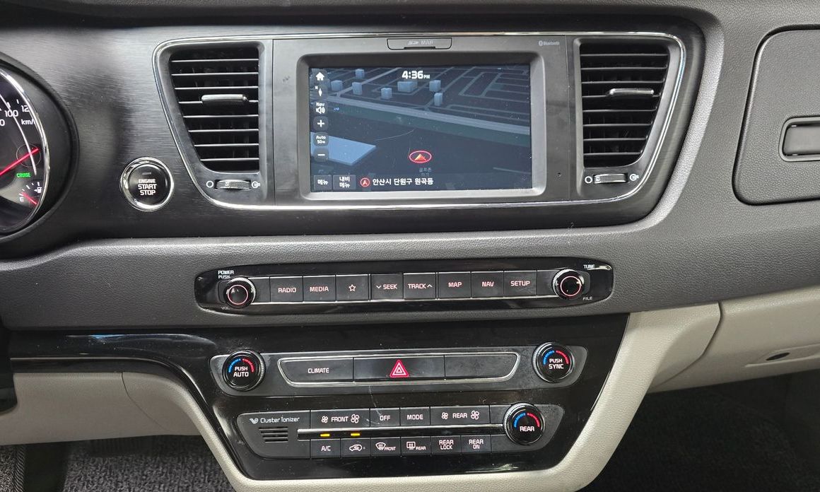 Kia Canival 2018