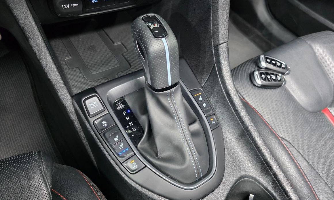 Hyundai Veloster 2018