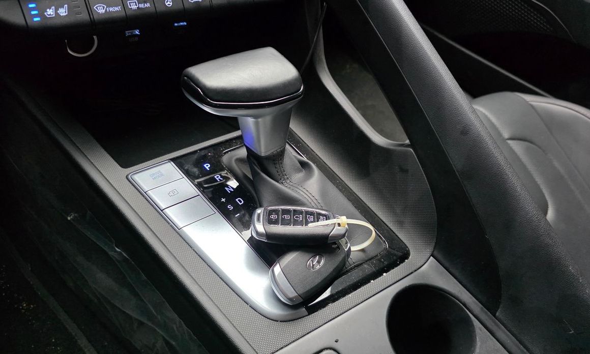 Hyundai AVANTE 2021