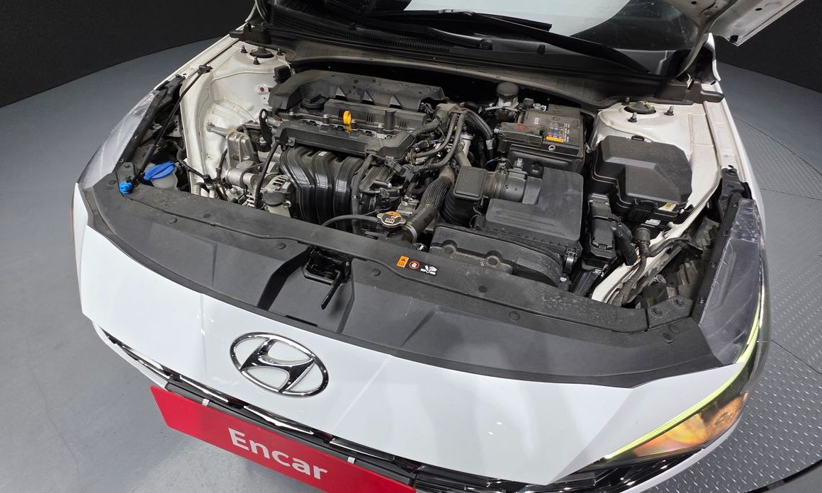 Hyundai AVANTE 2021