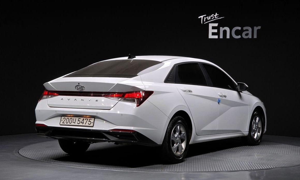 Hyundai AVANTE 2021